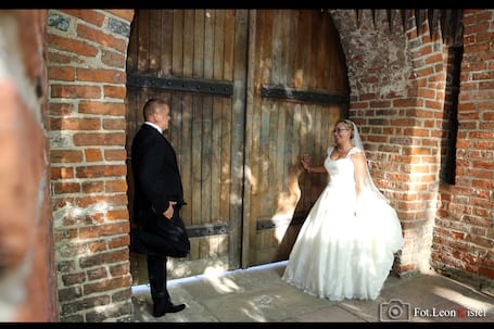 Firma na wesele: WideoFilmowanie i Fotografia