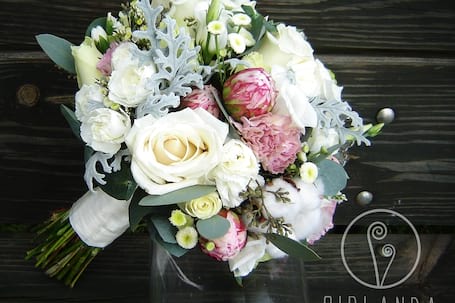 Firma na wesele: Kwiaciarnia Girlanda