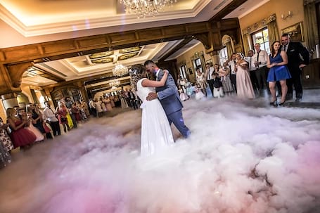 Firma na wesele: Dekorowanie światłem / Ciężki dym