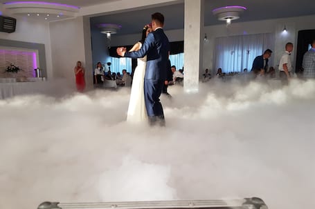 Firma na wesele: Taniec w chmurach - Ciężki dym