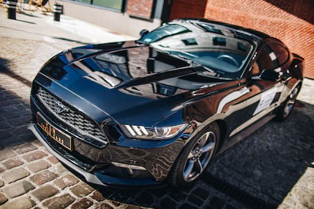 Firma na wesele: Ford Mustang | Auta do ślubu