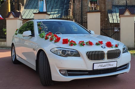 Firma na wesele: Limuzyna BMW 520 f10 + BUS