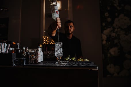 Firma na wesele: Wedding Cocktail Bar & Lounge