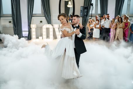Firma na wesele: Mazovia Szkoła Tańca
